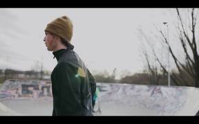 Guy Displays Impressive Skateboarding Tricks - Sports - VIDEOTIME.COM