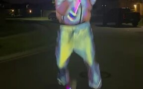 Guy Shows off Impressive Jump Rope Skills