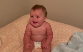 Baby's Laugh Will Make You Forget Everything Else - Kids - VIDEOTIME.COM
