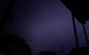 NightSky Gets Illuminated by Patterns of Lightning - Fun - VIDEOTIME.COM