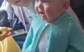 Baby's Reaction To His Friend Screaming - Kids - VIDEOTIME.COM