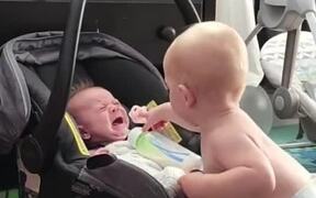 Toddler Calms Crying Baby Brother - Kids - VIDEOTIME.COM