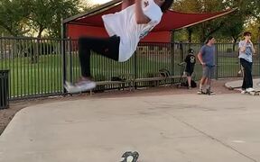 Guy Backflips While Skateboarding - Sports - VIDEOTIME.COM