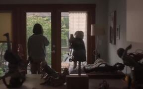 Showing Up Trailer - Movie trailer - VIDEOTIME.COM