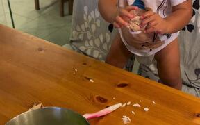 Toddler Makes Mess on Table - Kids - VIDEOTIME.COM