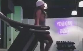 Ballerina On a Treadmill - Fun - VIDEOTIME.COM