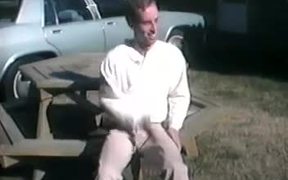 Amazing Knee-Slapping - Fun - VIDEOTIME.COM