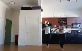 Amazing Synchronized Dancing