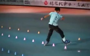 Amazing Rollerblader - Sports - VIDEOTIME.COM