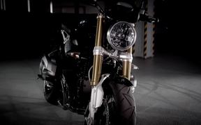 the new BMW motorrad R nineT on the road