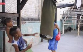 Sport Kids Boxing in Havana - Kids - VIDEOTIME.COM