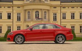 Audi A3 Limousine misanorot - Tech - VIDEOTIME.COM