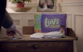 Luvs Campaign: Expert Parents: Babysitter