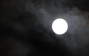 Clouds Over Full Moon at Night - Fun - VIDEOTIME.COM