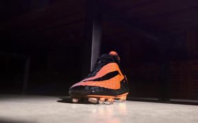 Nike Commercial: Deadly Breed - Commercials - VIDEOTIME.COM