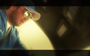 Mehdi Moghaddam - Bachegi Official Music Video