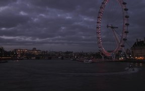 London - Fun - VIDEOTIME.COM