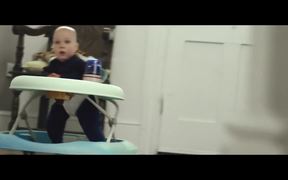 Samsung: Cute Baby vs. Vacuum Cleaner - Commercials - VIDEOTIME.COM