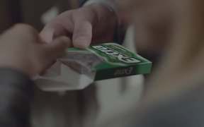 Extra Commercial: Origami - Commercials - VIDEOTIME.COM