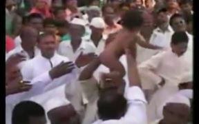 Indian Baby Dropping Ritual - Kids - VIDEOTIME.COM