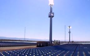 Concentrating Solar Power Tower Technology B-Roll - Tech - VIDEOTIME.COM
