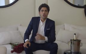 Adrian Grenier Wants You To Join His Entourage - Movie trailer - VIDEOTIME.COM