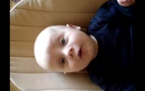 4 Months Old Baby Smiling - Kids - VIDEOTIME.COM
