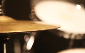 A Drum Plate Playing the Rhythm of the Music - Tech - VIDEOTIME.COM