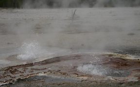 Yellowstone Boiling Pot - Fun - VIDEOTIME.COM