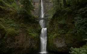 Dreamlike Beauty of Multnomah Falls
