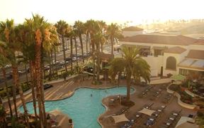 California Hotel Sunset Timelapse - Fun - VIDEOTIME.COM