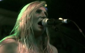 Lissie - ‘Pursuit Of Happiness’ Kid Cudi Cover
