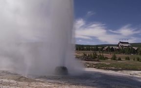 Yellowstone National Park: Geysers - Fun - VIDEOTIME.COM