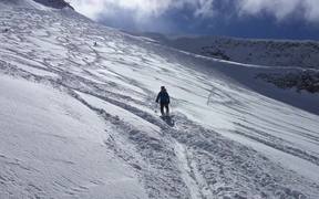 Skiing Climb-Down